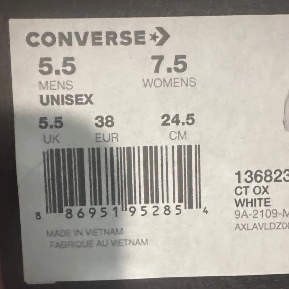 Converse White Low-Top Sneakers - Picture 5 of 5